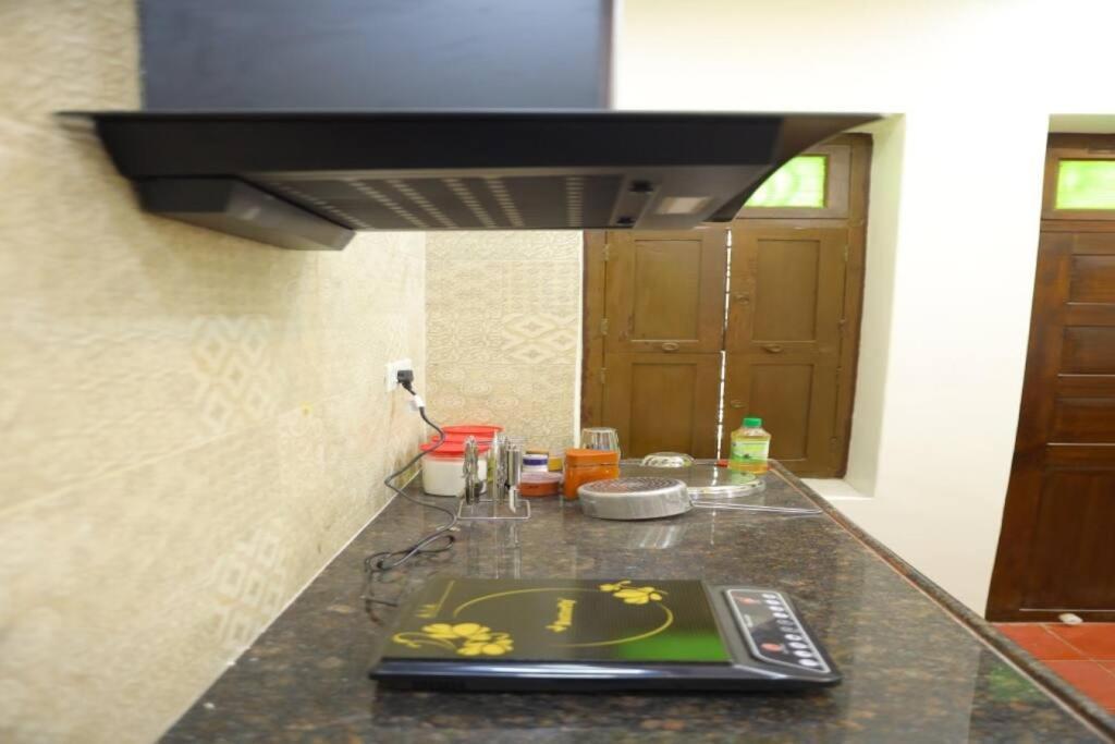 Heritage Home With 2 Bed/2 Bath With Kitchen In A Residential Neighborhood. Madurai Exterior photo