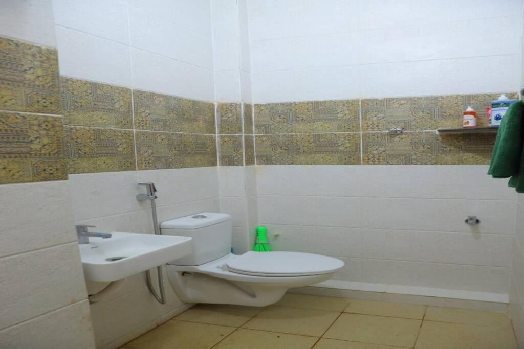 Heritage Home With 2 Bed/2 Bath With Kitchen In A Residential Neighborhood. Madurai Exterior photo